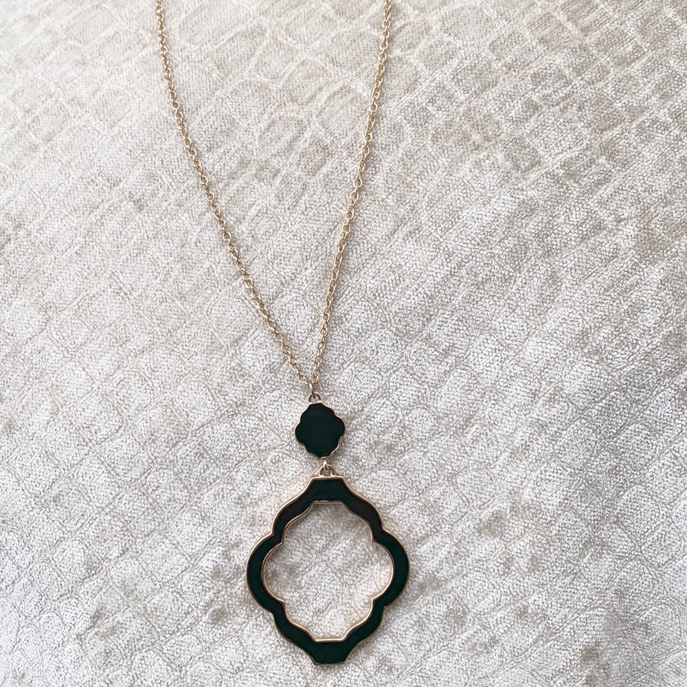Black open pendent Necklace